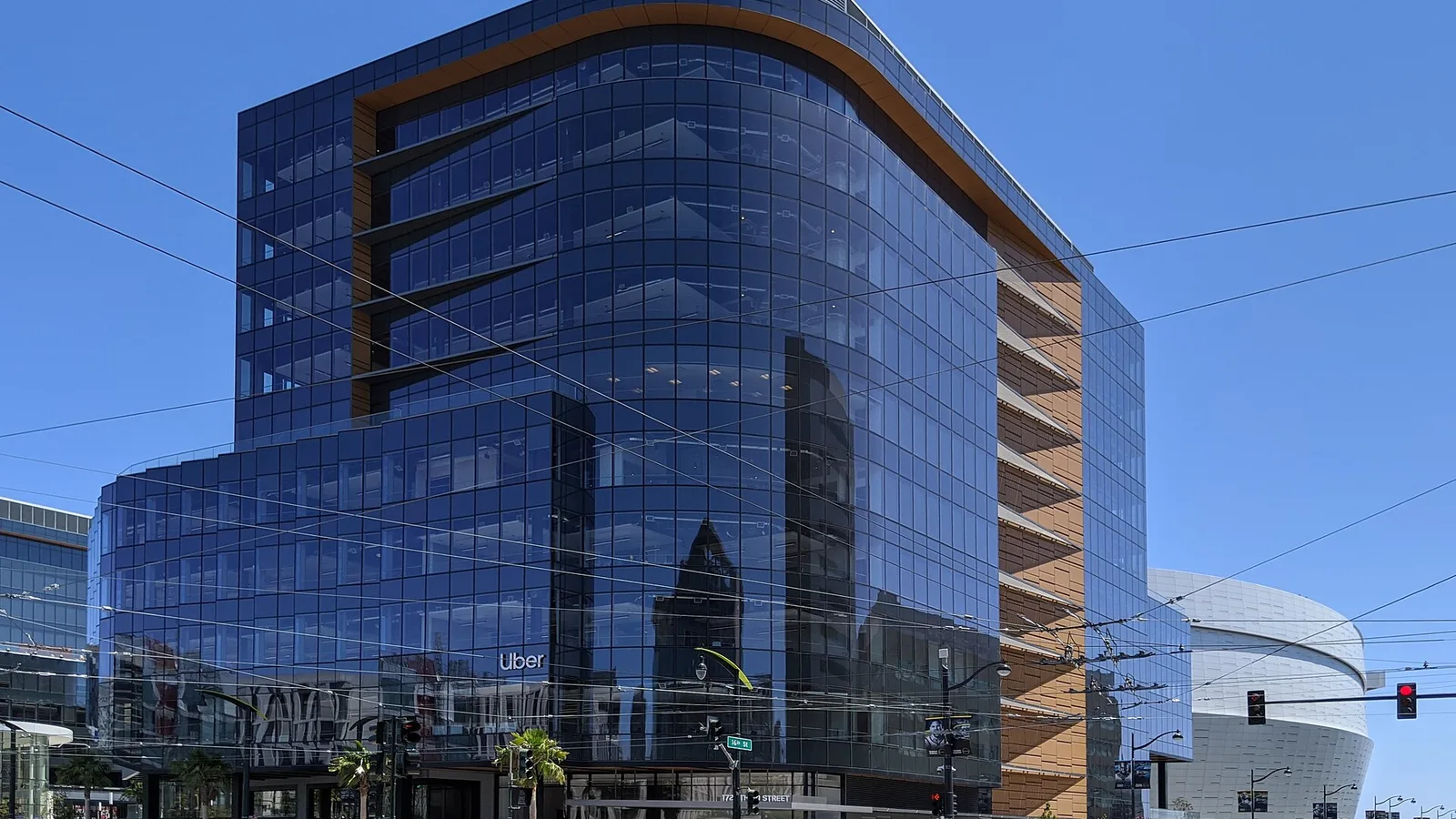 Offices of Uber at the intersection of 3rd Street and 16th Street in San Francisco's Mission Bay neighborhood. Part of the company's (then) new headquarters. The Chase Center is visible in the backgro